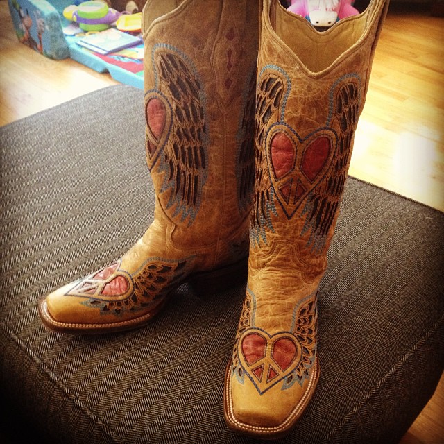 heart peace cowboy boots