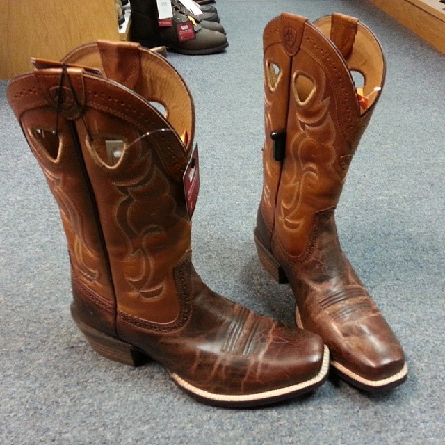 great ariat cowboy boots