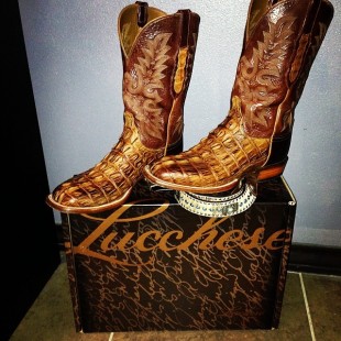 lucchese cowboy boots
